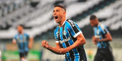 Grêmio sofre, vence o Novo Hamburgo por 4 a 3 e decide returno em Gre-Nal