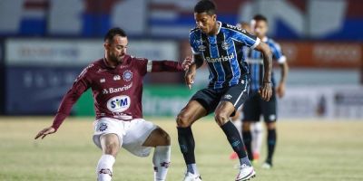 Em vantagem, Grêmio entra em campo em busca do Tri Estadual