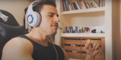 SUPER XANDAOGOD: conheça o novo streamer que virou um mito da internet no Brasil