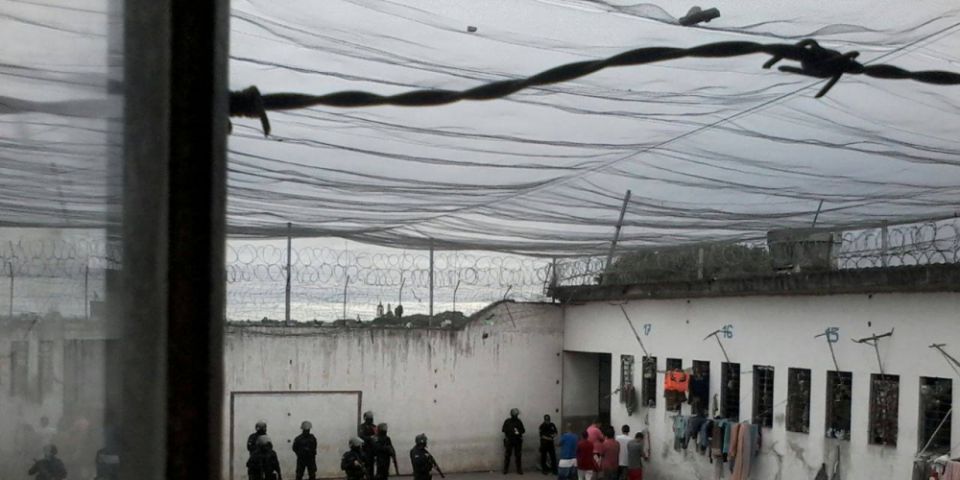 Revista no Presídio Estadual de Camaquã apreende telefones celulares, drogas e estoques