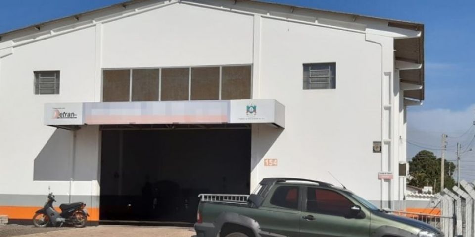 Remoção de veículo durante feriado ou fim de semana pode ser proibida