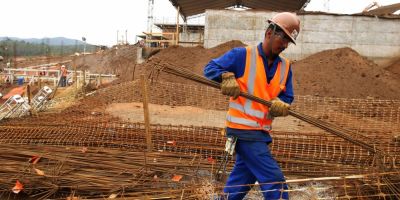 Emprego na construção é o maior para setembro nos últimos oito anos