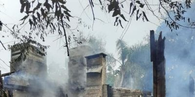 Mais duas ocorrências de incêndio em residência são registradas em Tapes