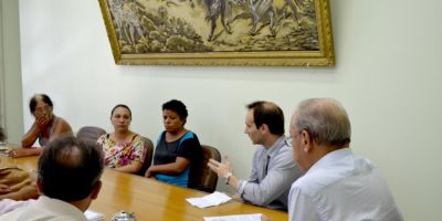 Prefeito reúne-se duas vezes com representantes do bairro Getúlio Vargas