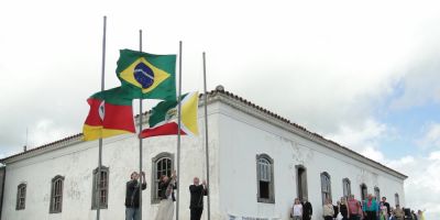 Cristal - 6º BPM participa do encerramento da Semana da Paz