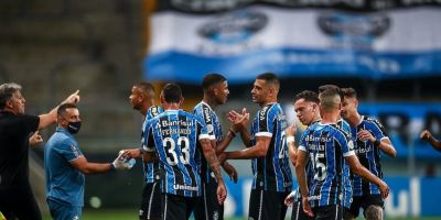 BRASILEIRÃO: Grêmio goleia o Ceará e se aproxima dos líderes