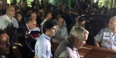 Filho de Geraldo Alckmin é enterrado no interior de São Paulo