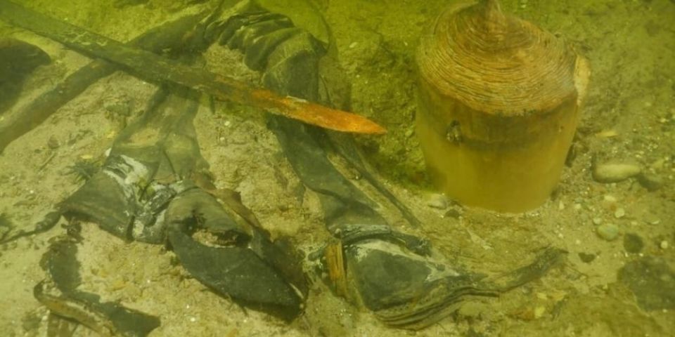 SURPREENDENTE: soldado morto há cinco séculos é encontrado em lago na Lituânia