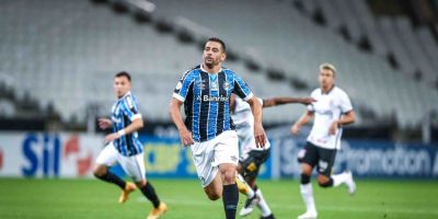 Com dois a mais em campo, Grêmio empata com o Corinthians pelo Brasileirão