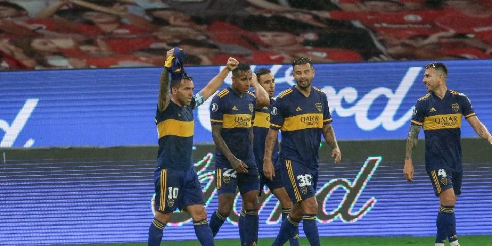 Libertadores: com gol de Tévez, Boca Juniors vence Internacional