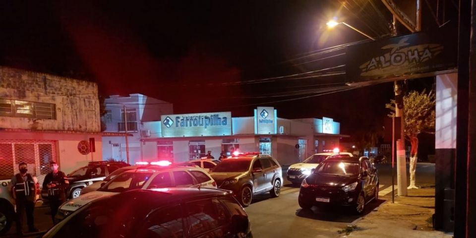 Bar com aglomeração é fechado na noite de sexta em Camaquã