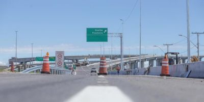 Bolsonaro participa de inauguração da nova ponte do Guaíba 