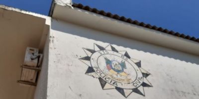 Placa de motocicleta é furtada no centro de Camaquã