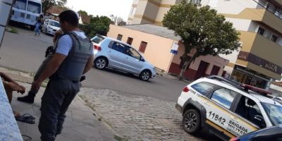 Brigada Militar apreende furadeira sem procedência em abordagem no centro de Camaquã