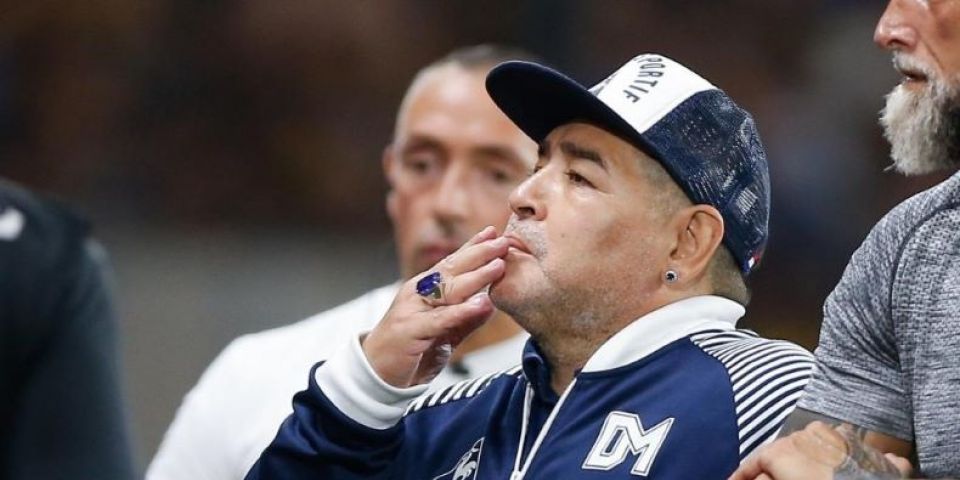 Maradona não consumiu drogas ou álcool dias antes de morrer