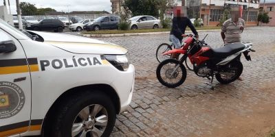 Acidente de trânsito deixa motociclista ferido em Camaquã