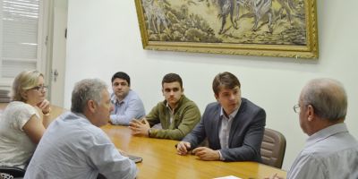 Prefeito de Camaquã recebe diretor administrativo da Corsan