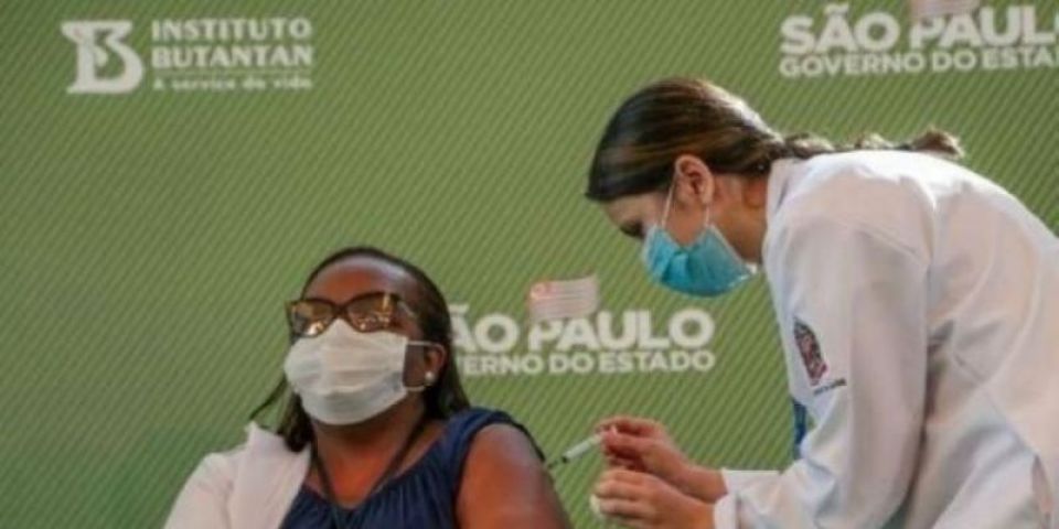 Vacinas já distribuídas atendem cerca de 10% dos públicos prioritários