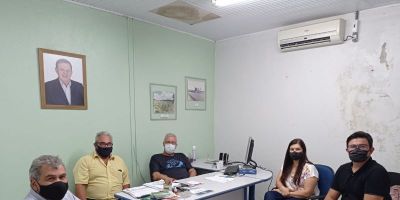 Comissão de Agricultura discute abertura de poços artesianos com secretário municipal