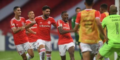 Inter vence Bragantino e se isola na liderança do Brasileirão