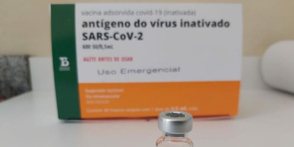 Covid-19: Butantan recebe insumos para 8,6 milhões de doses da vacina