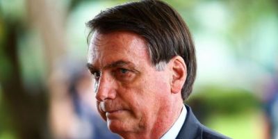 Bolsonaro relaciona vacinação contra covid-19 com chance de retomada da economia