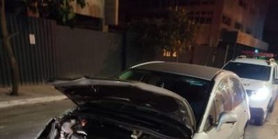 Jovem morre após ser atropelada por carro em SC