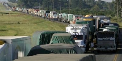 Governo vai instituir tabela referencial de fretes