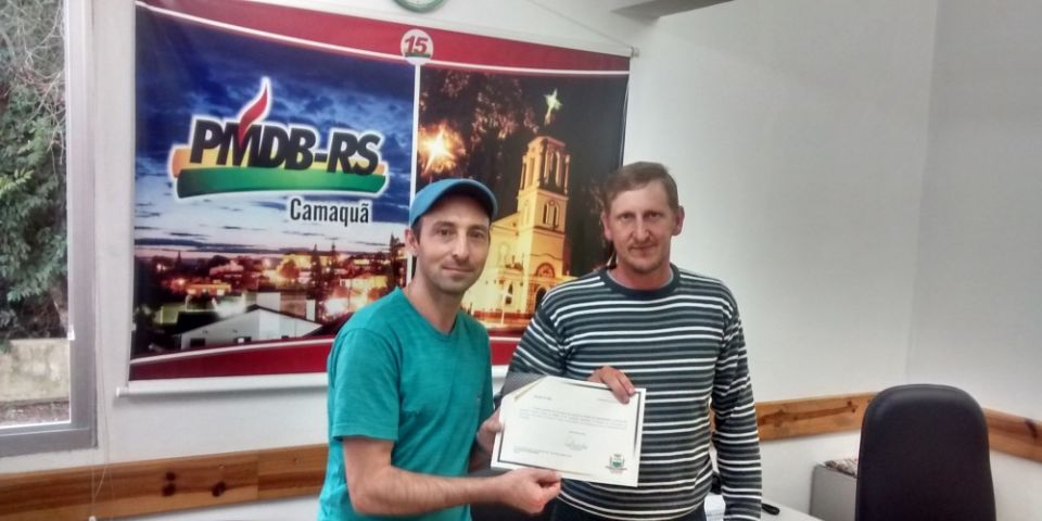 Entrega de Moção de Cumprimentos em Camaquã