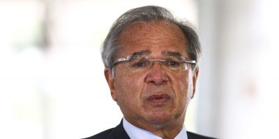 Valor médio de auxílio emergencial será de R$ 250, diz Guedes