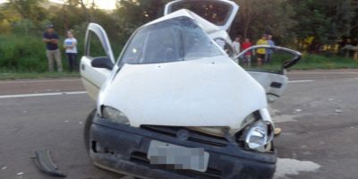 Acidente entre carro e carreta deixa 3 pessoas feridas na BR-116 em Barra do Ribeiro