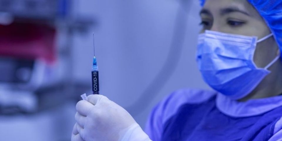 Profissionais da saúde podem ser punidos por divulgarem informações antivacina da covid-19 na Austrália