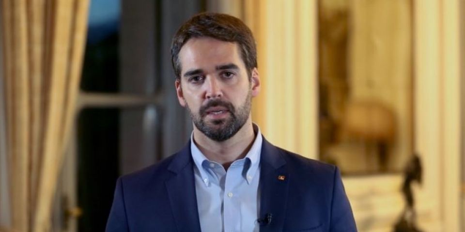 “Nossa missão é salvar vidas, com mais leitos e mais vacinas, e com as medidas de restrição de circulação”, diz Leite, em vídeo