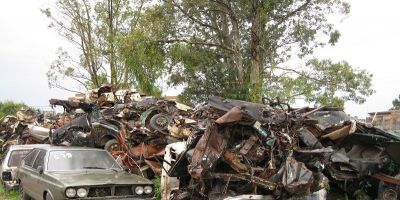 Detran/RS vai reciclar 1,3 mil sucatas de veículos em Pelotas
