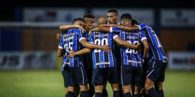 Gauchão: Com time misto, Grêmio vence o Esportivo por 2 a 0