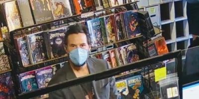 HUMILDADE: Keanu Reeves é encontrado comprando action figures de Johnny Silverhand