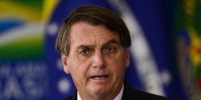 Bolsonaro assina MP para melhoria do ambiente de negócios no Brasil