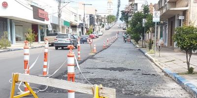 Obras de asfalto retornam nesta terça (6), em Camaquã