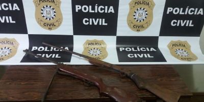 Após averiguação por violência doméstica, homem é preso com armas em Cristal