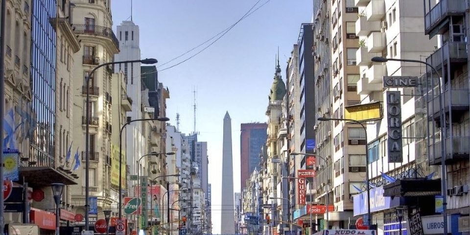 Argentina amplia toque de recolher obrigatório