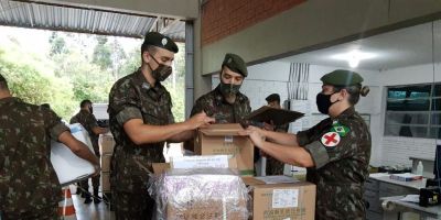 Exército distribui 124 mil medicamentos para UTIs covid-19 no RS