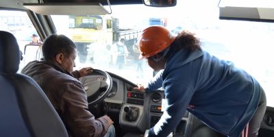 Veículos escolares passam por vistoria em Camaquã