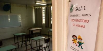 Escolas públicas iniciam retomada de atividades presenciais em Camaquã