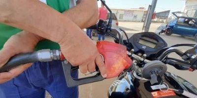 Gasolina e diesel ficam mais baratos hoje nas refinarias