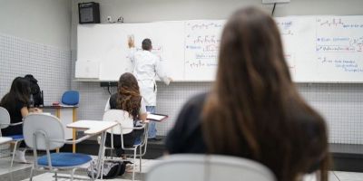 Escolas particulares perdem um terço das matrículas na pandemia