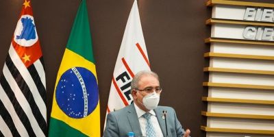 Ministro diz que é possível vacinar toda população brasileira em 2021