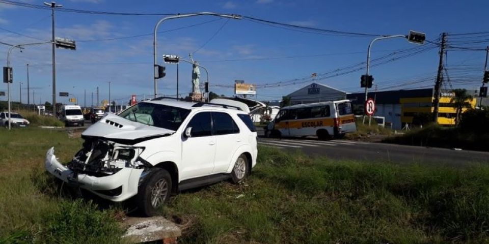 Acidentes interrompem parcialmente rodovias gaúchas na manhã desta segunda (10)