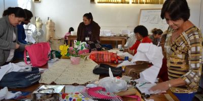 Centro de Geração de Renda oferece cursos de Corte e Costura e Costura Industrial