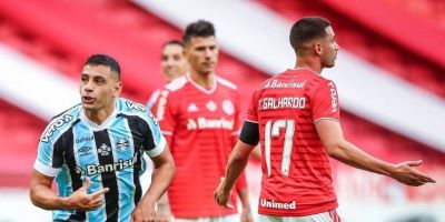 Grêmio vence Inter de virada e larga com vantagem na final do Gauchão 2021