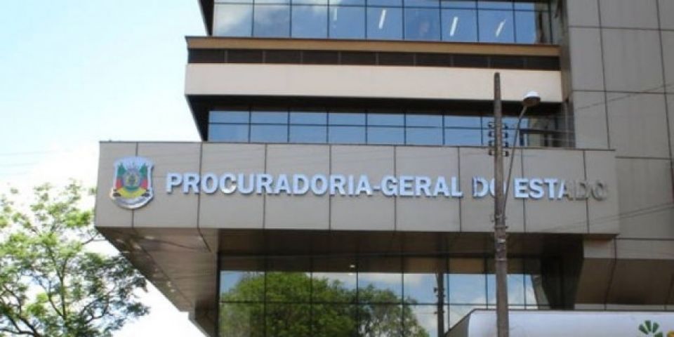 PGE propõe mediação com Ministério da Saúde para viabilizar vacinação de profissionais da educação